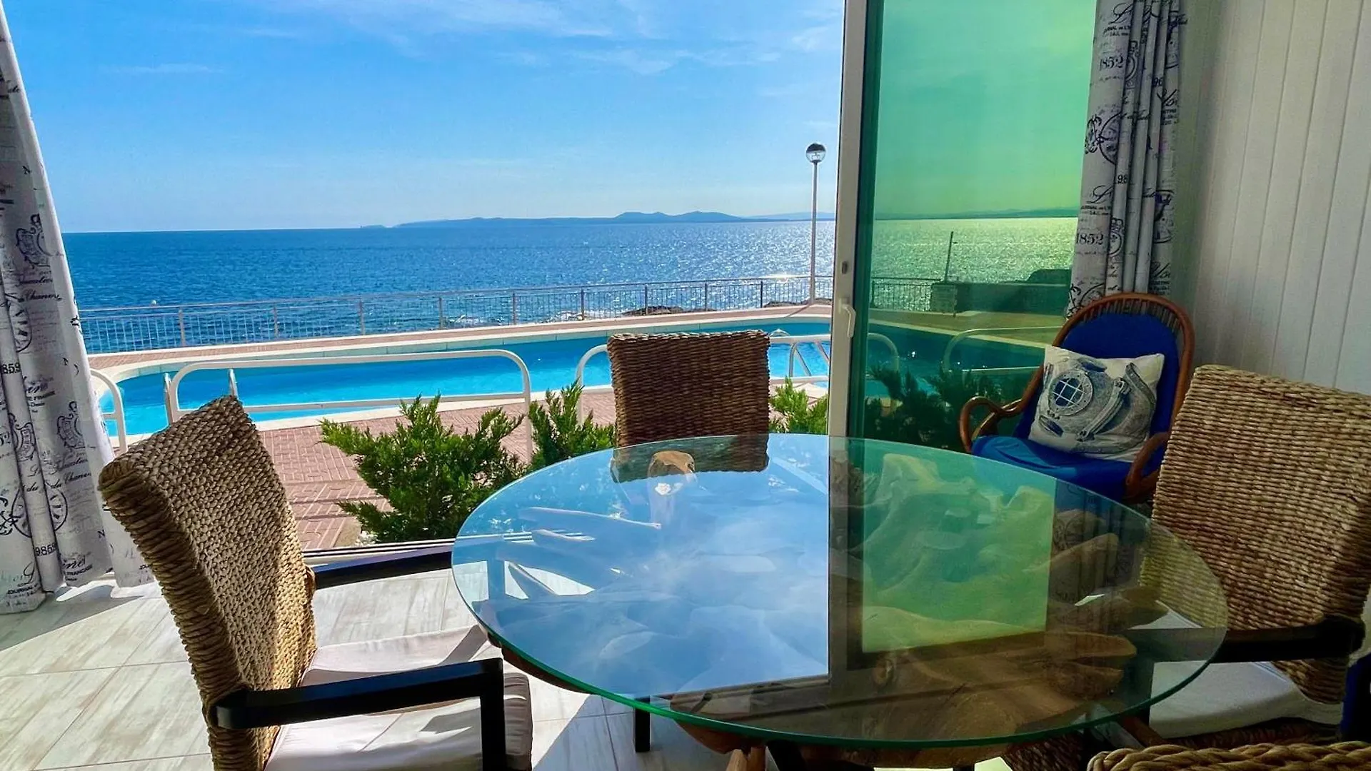 Magnifique Appartement En Front De Mer, Caneylles Rosas España